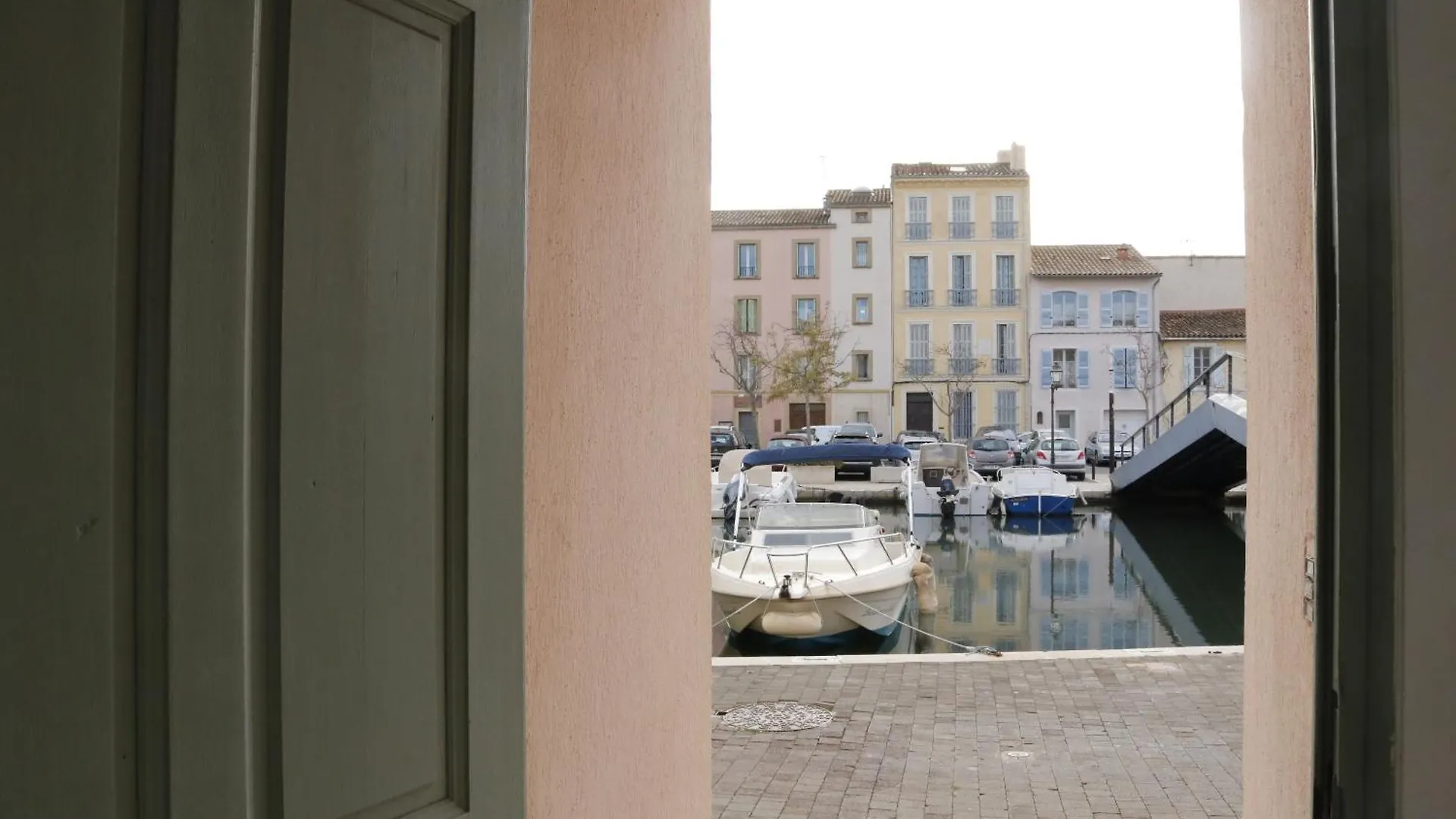 マルティーグLe Charme De La Venise Provencaleアパートメント アパート