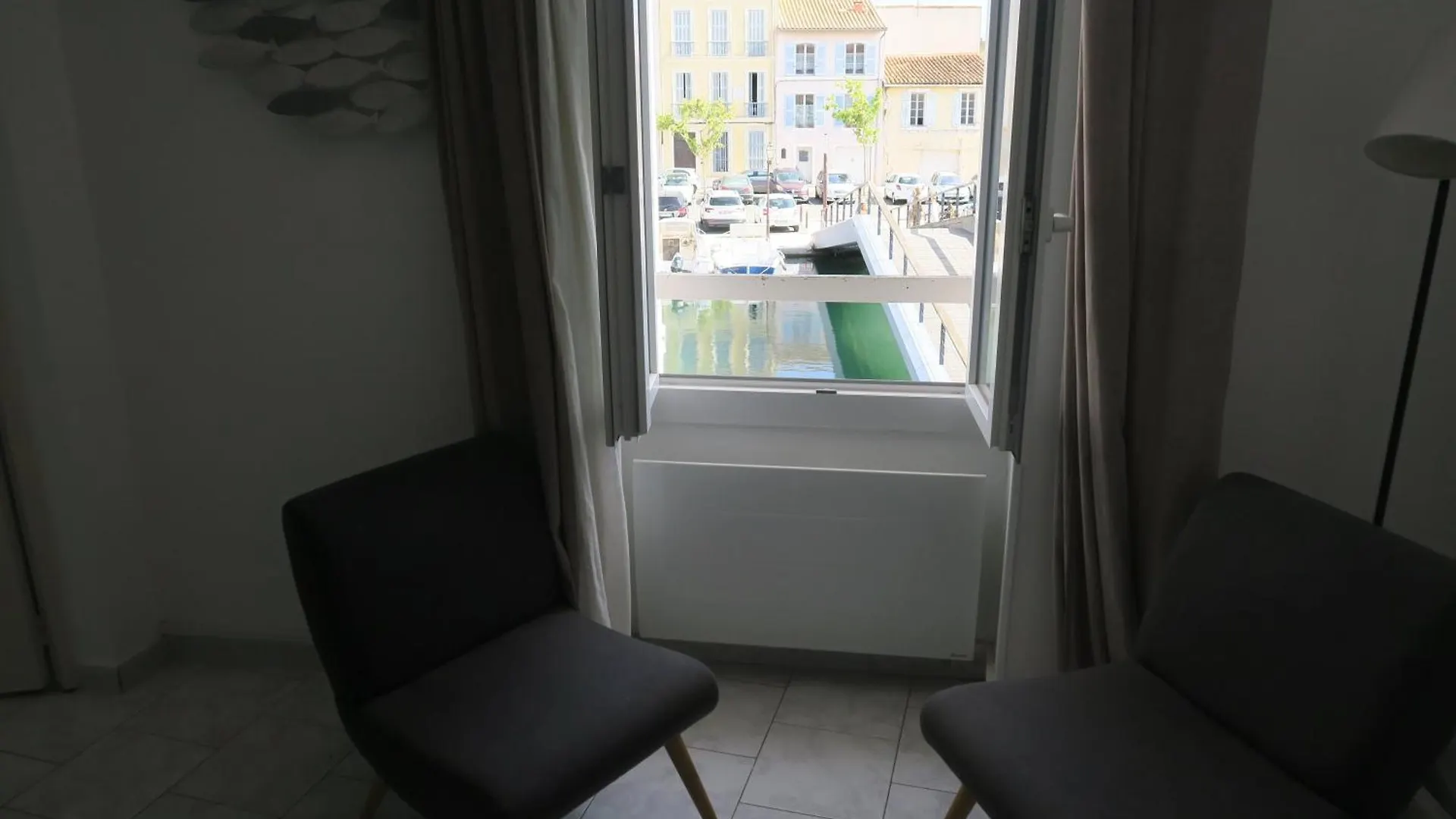 Apartment Ferienwohnung Le Charme De La Venise Provencale Martigues